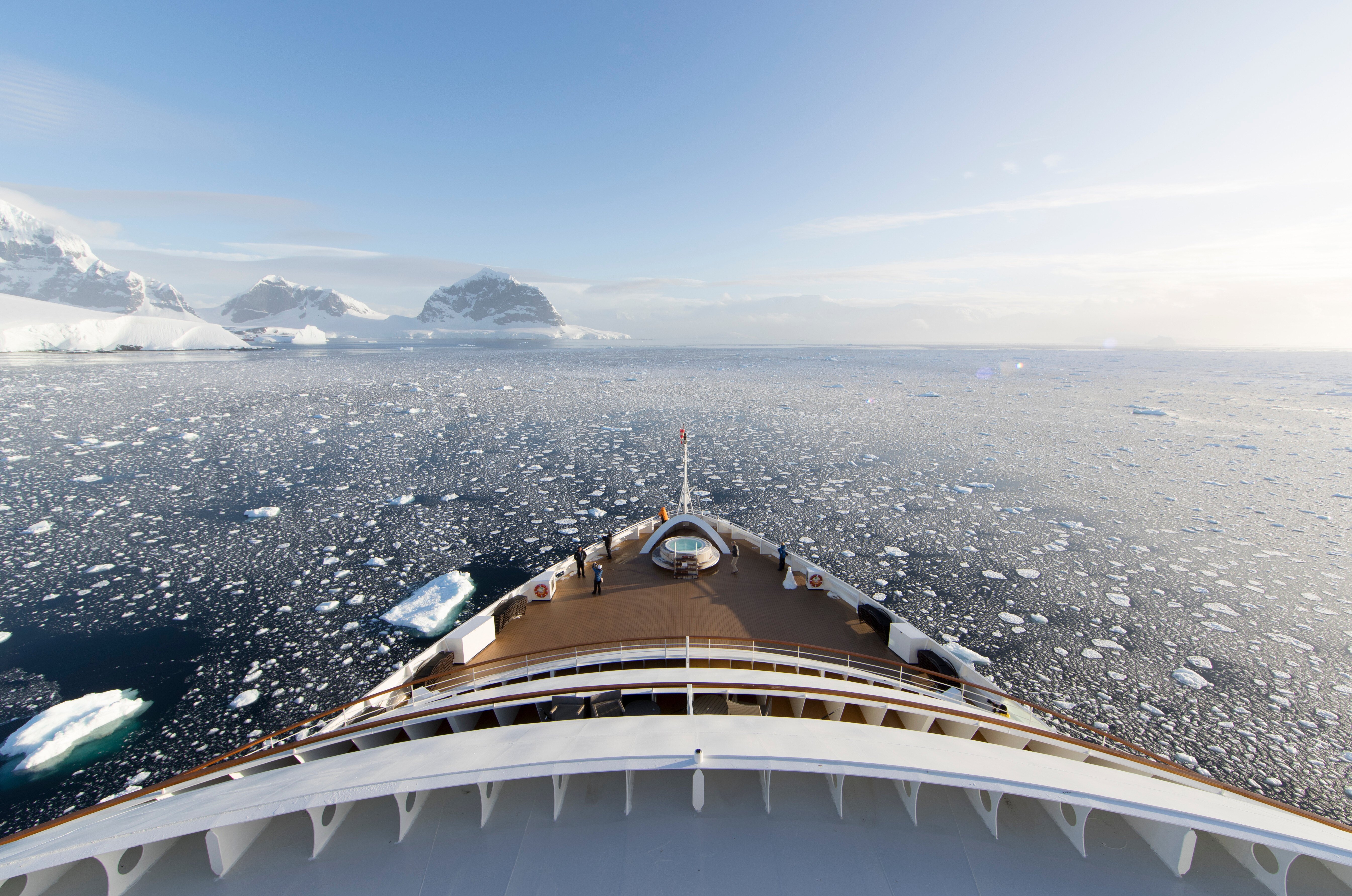 SBN-RSAY17-Seabourn Quest-Ship Cruise-Sea Ice-Neumayer Channel-Antarctica